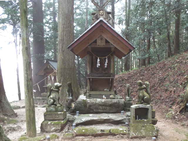 高手稲荷神社